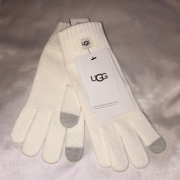 UGG Ivory White Knit Gloves Touch Screen Compatible Finger Tips OS NWT - Picture 2 of 12